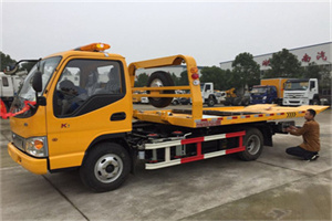 贵溪哪里有拖车服务